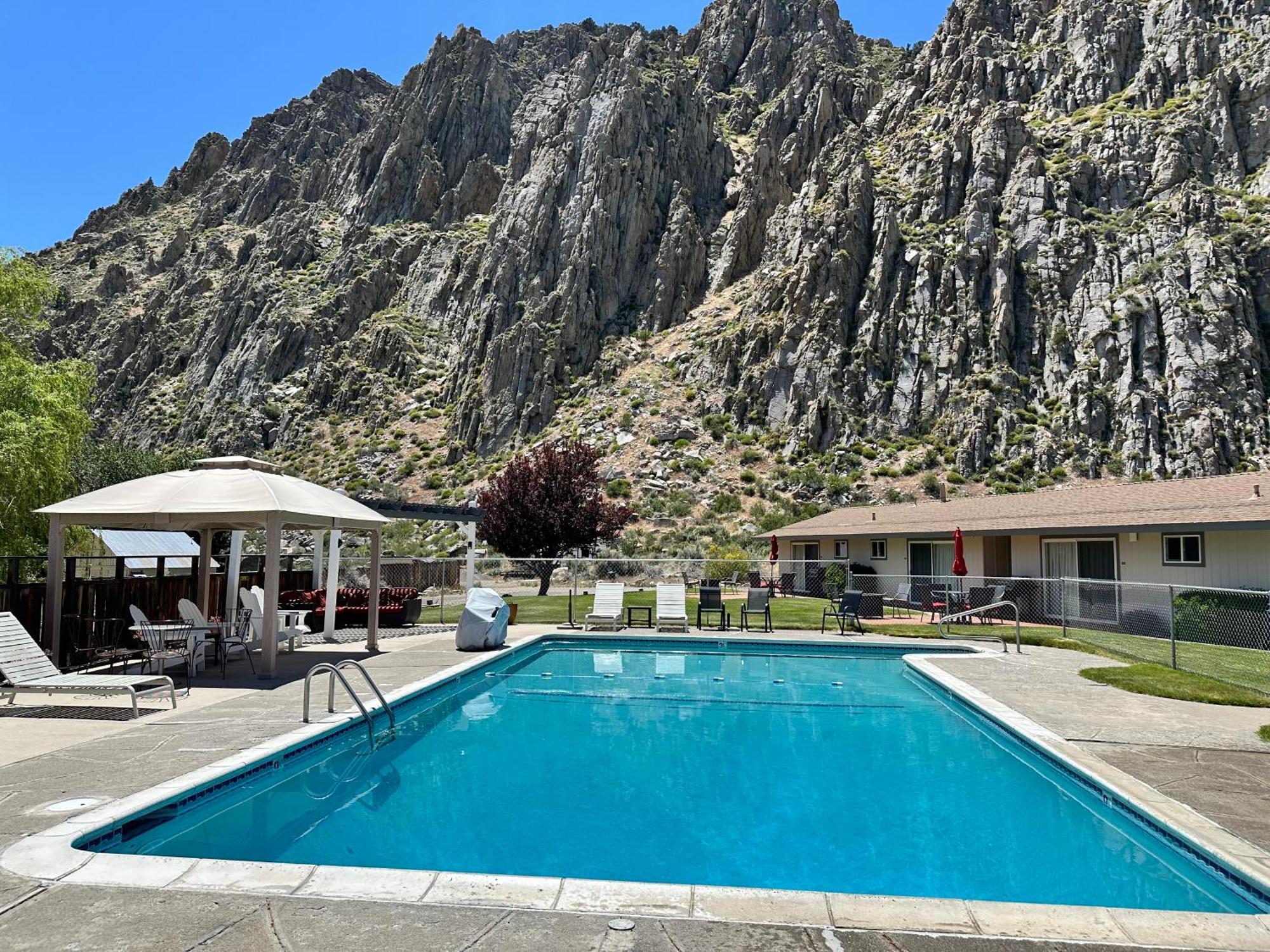 Meadowcliff Lodge Coleville Екстериор снимка