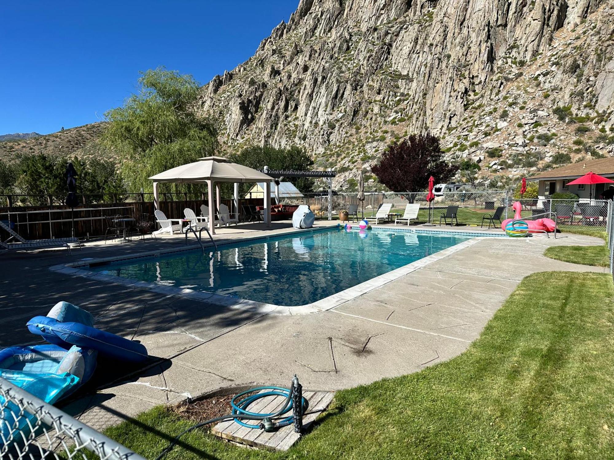 Meadowcliff Lodge Coleville Екстериор снимка